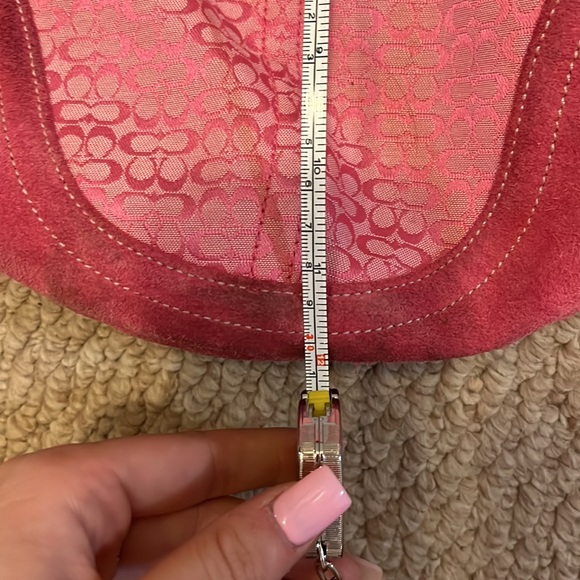 Vintage pink suede Coach handbag - Picture 6 of 6